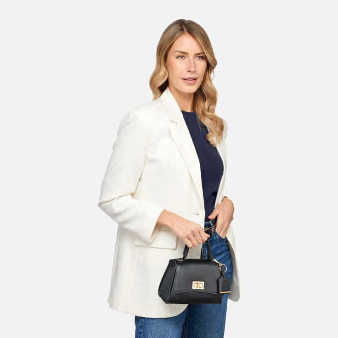 Ciclaminia Woman