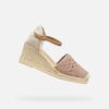 Gelsa Low Woman