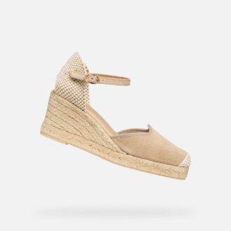 Gelsa Low Woman