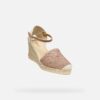 Gelsa Low Woman