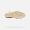 Gelsa Low Woman